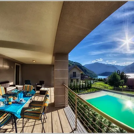Tadi Laro Luxury Deluxe Comer Apartamento Colico